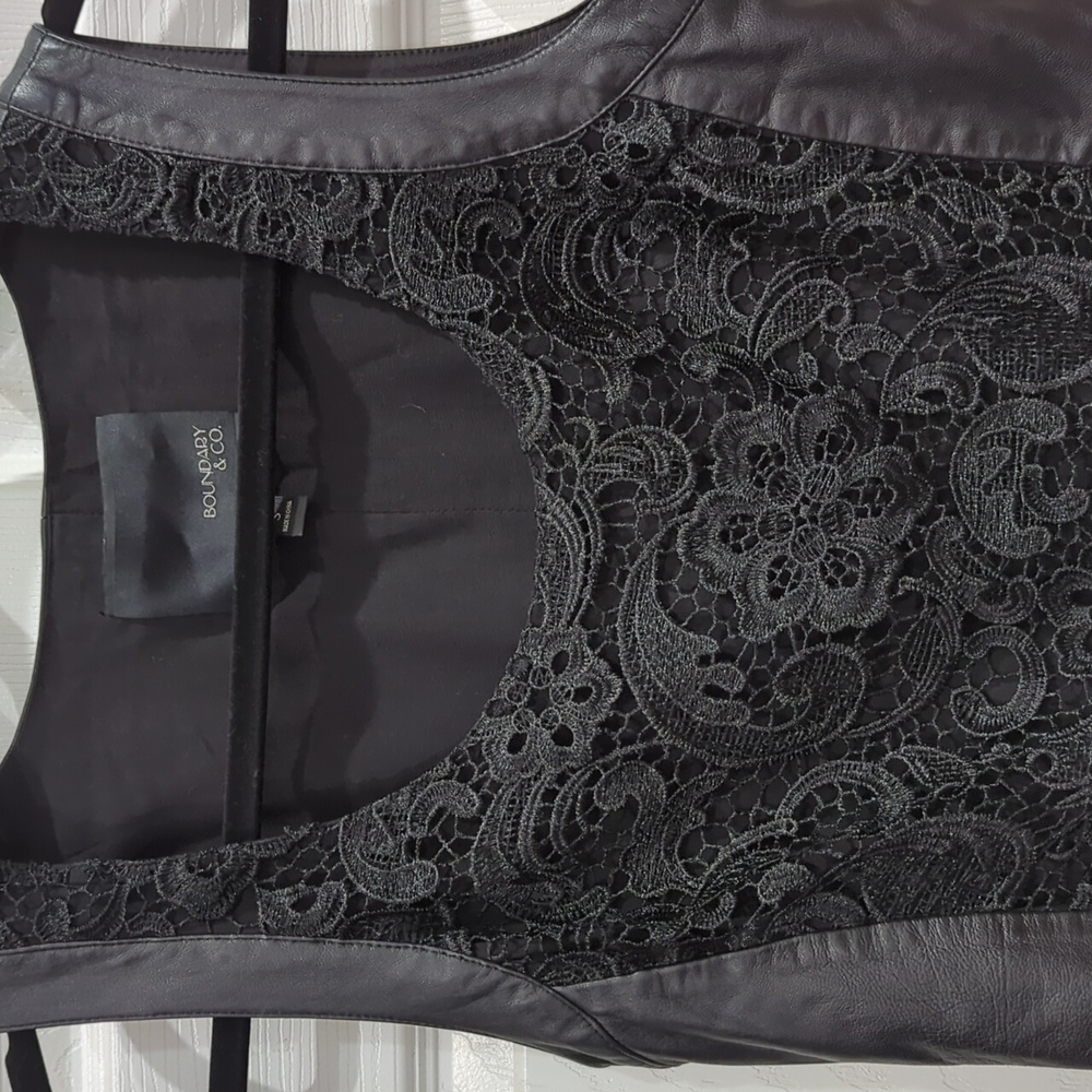 Leather and Lace Top Sz S